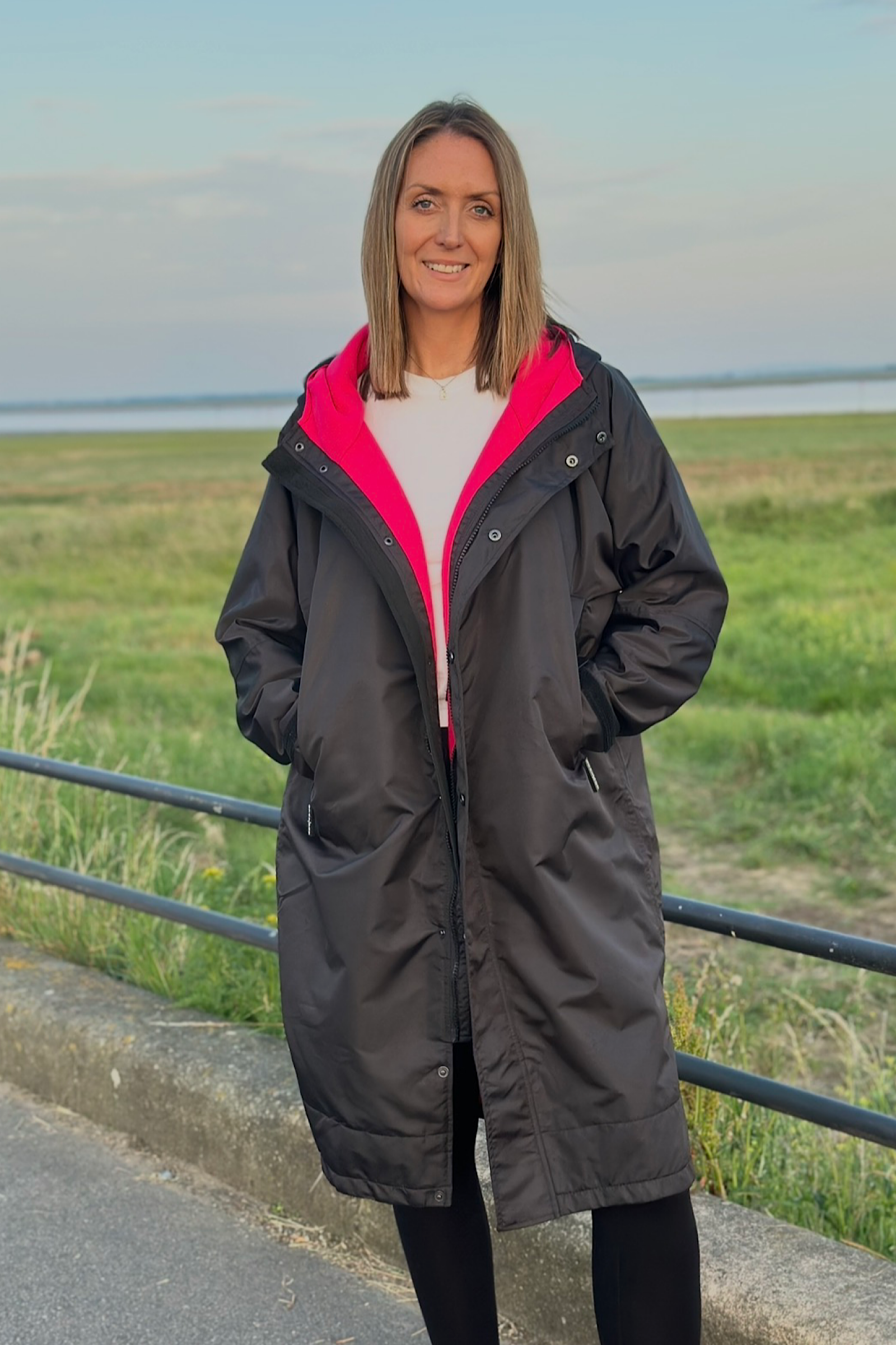 Women's Changing Robe - Stay Dry CamoLite Coat- Black-Pink StayDry Coats