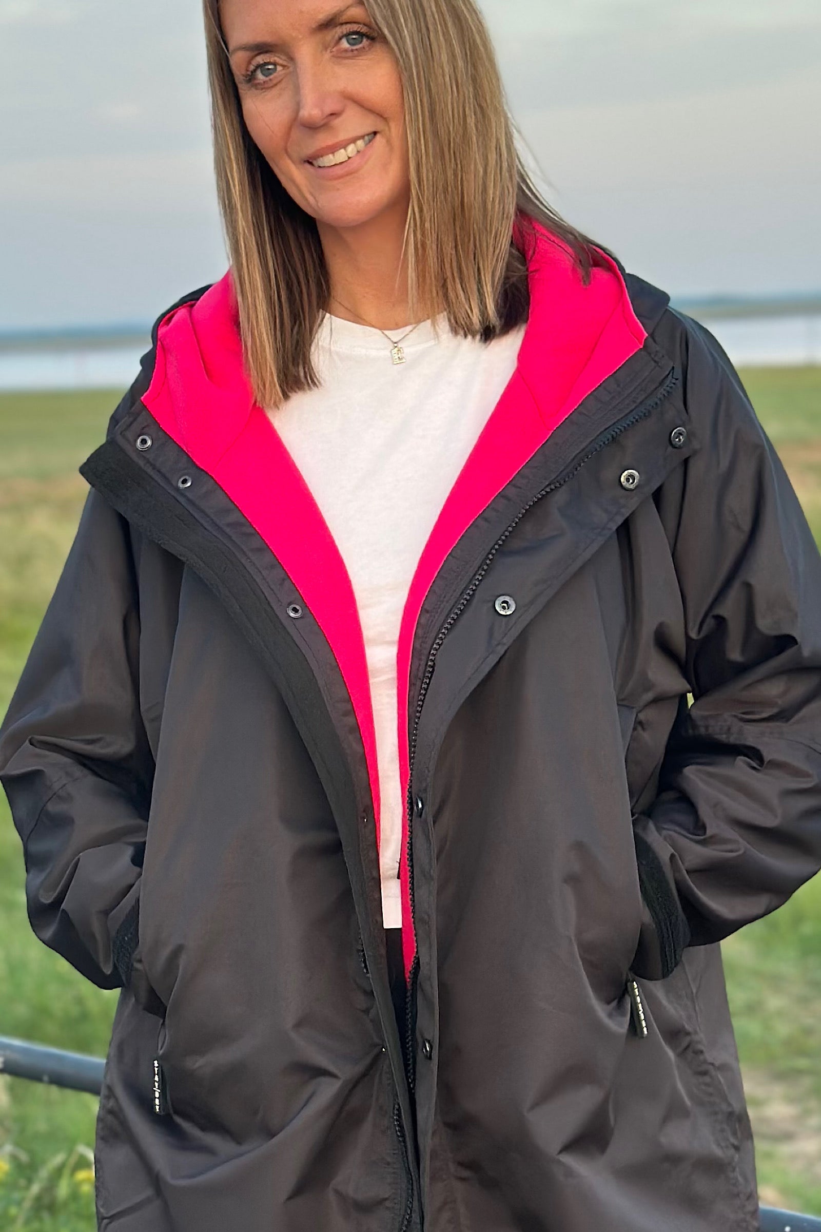 Women's Changing Robe - Stay Dry CamoLite Coat- Black-Pink StayDry Coats