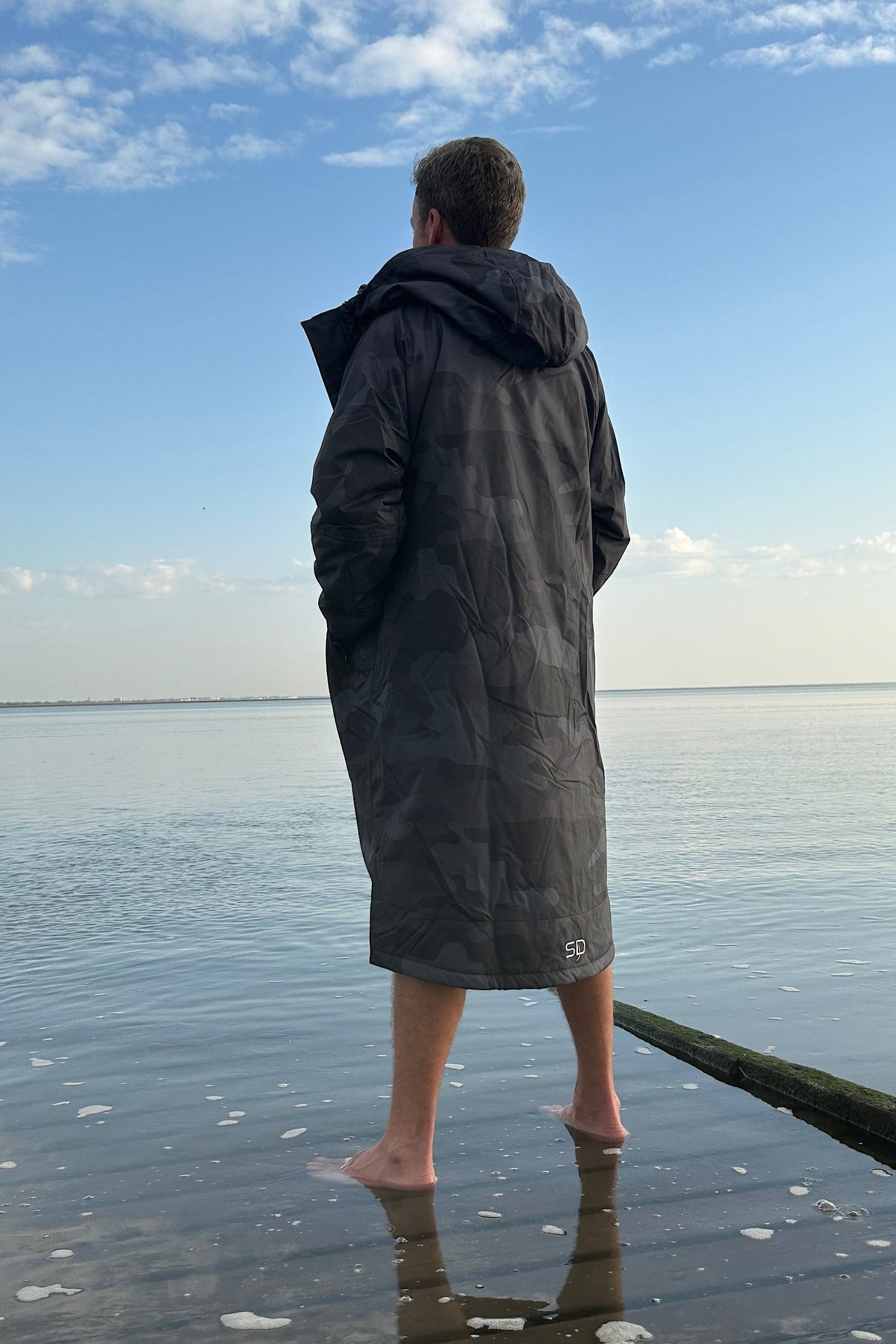 Men’s Changing Robe- Stay Dry, Superior Quality and Waterproof. Stay Dry Coats