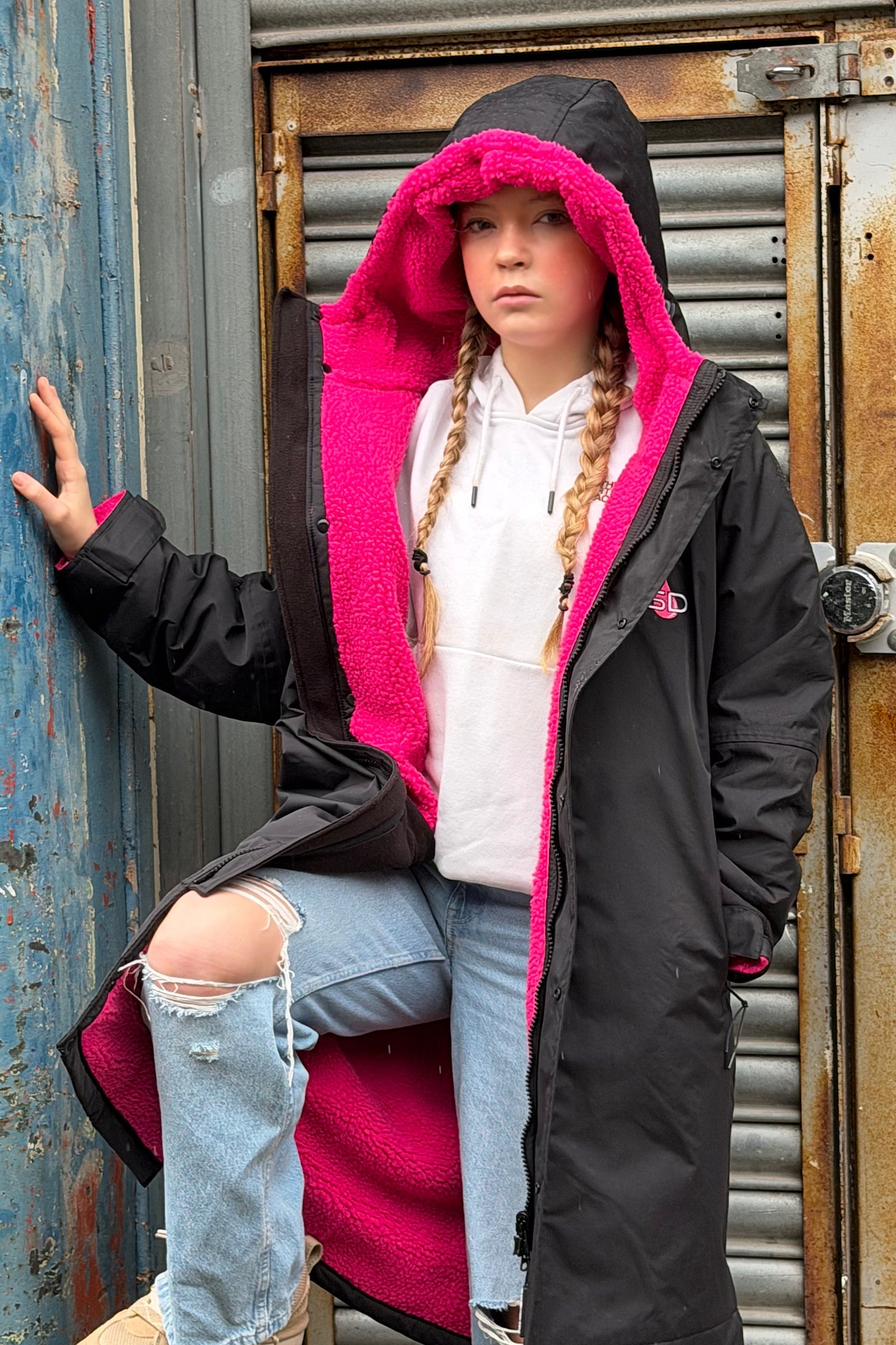Streetwear Stay Dry Robe Coat – Stylish, Waterproof & Ready Stay Dry Coats