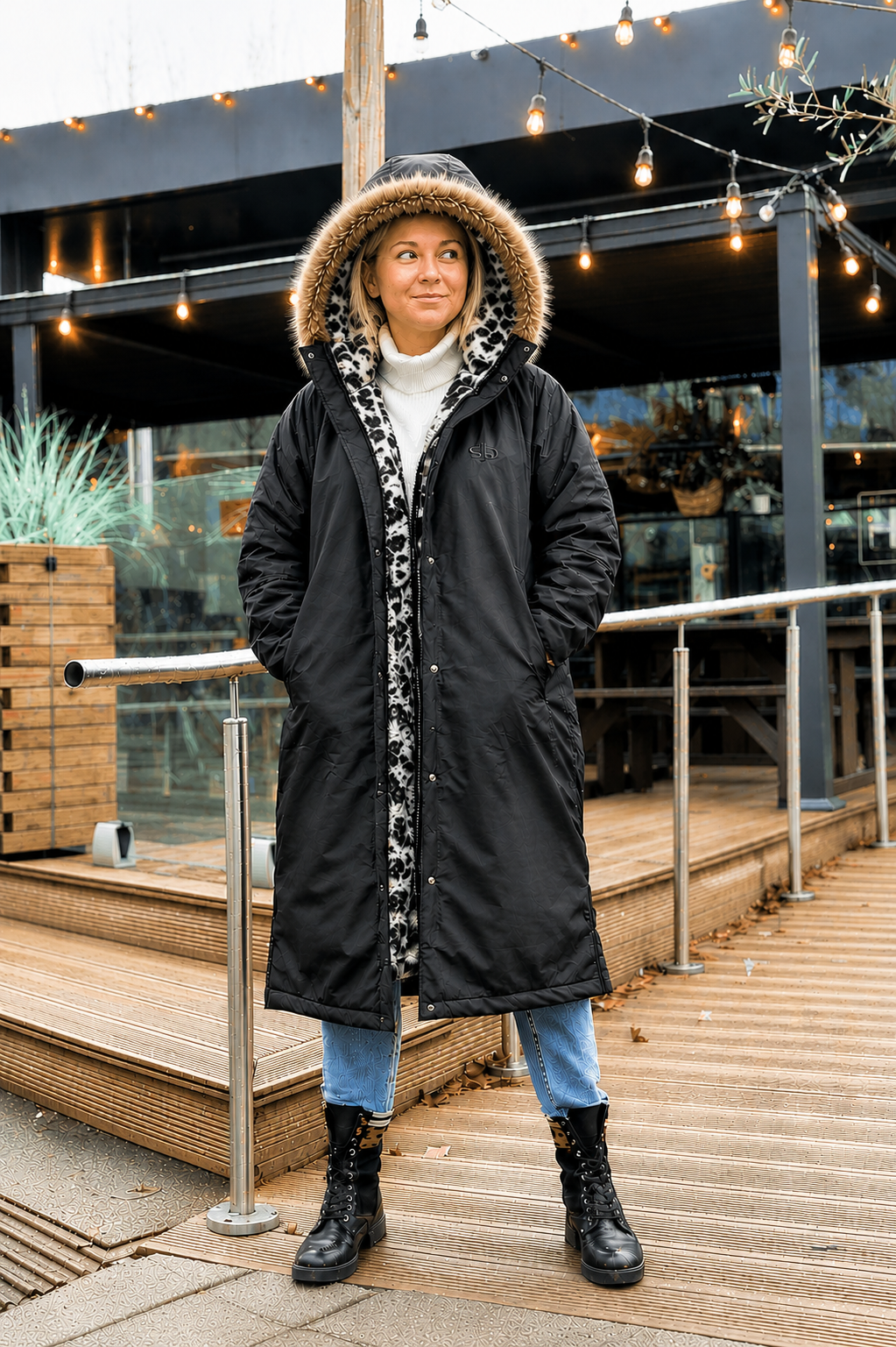 Women’s Waterproof Coats & Robes – Stylish Outdoor Wear