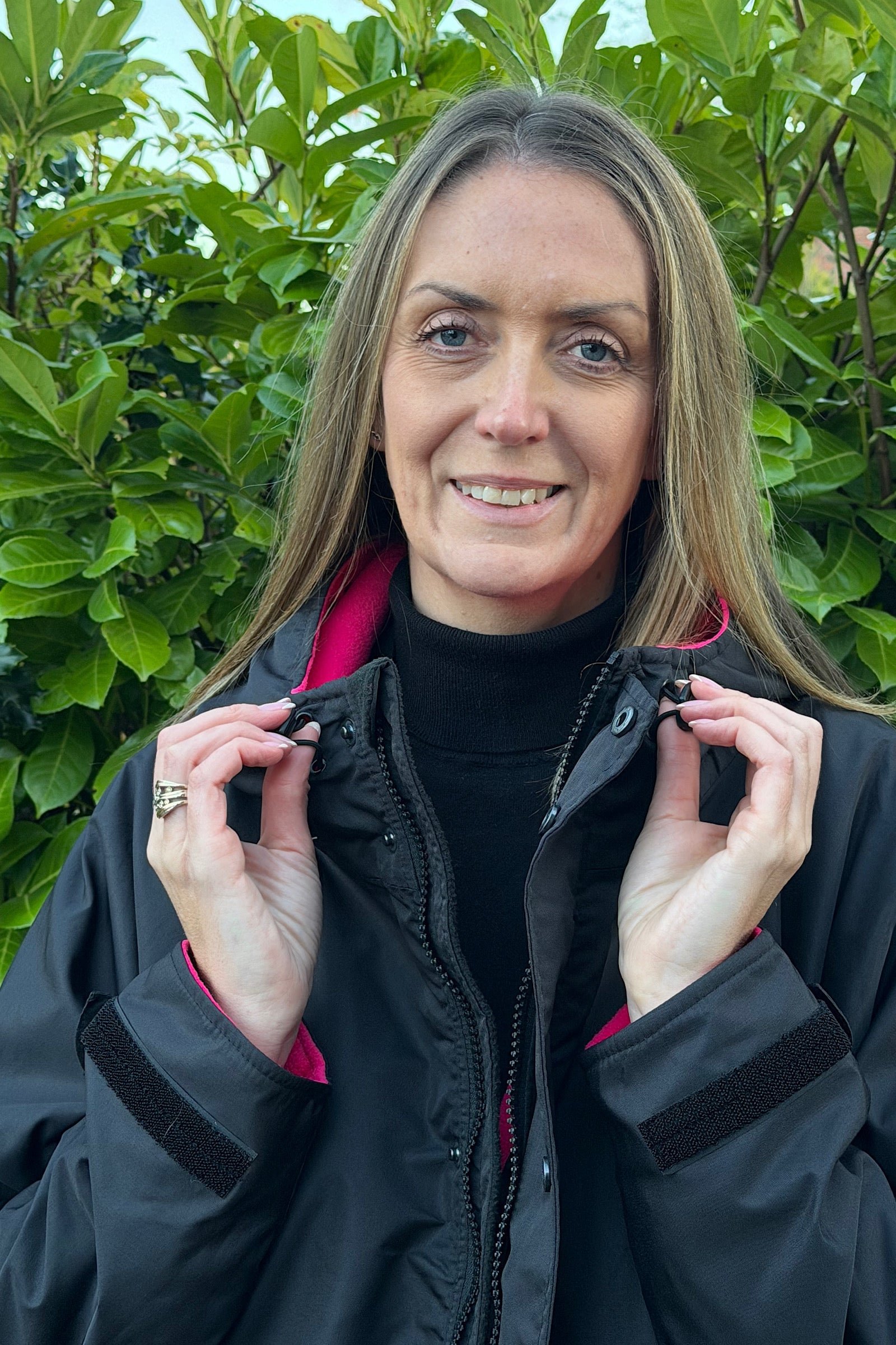 Women's Lightweight Dog walking Coat- Stay Dry Black-Pink Fleece StayDry Coats