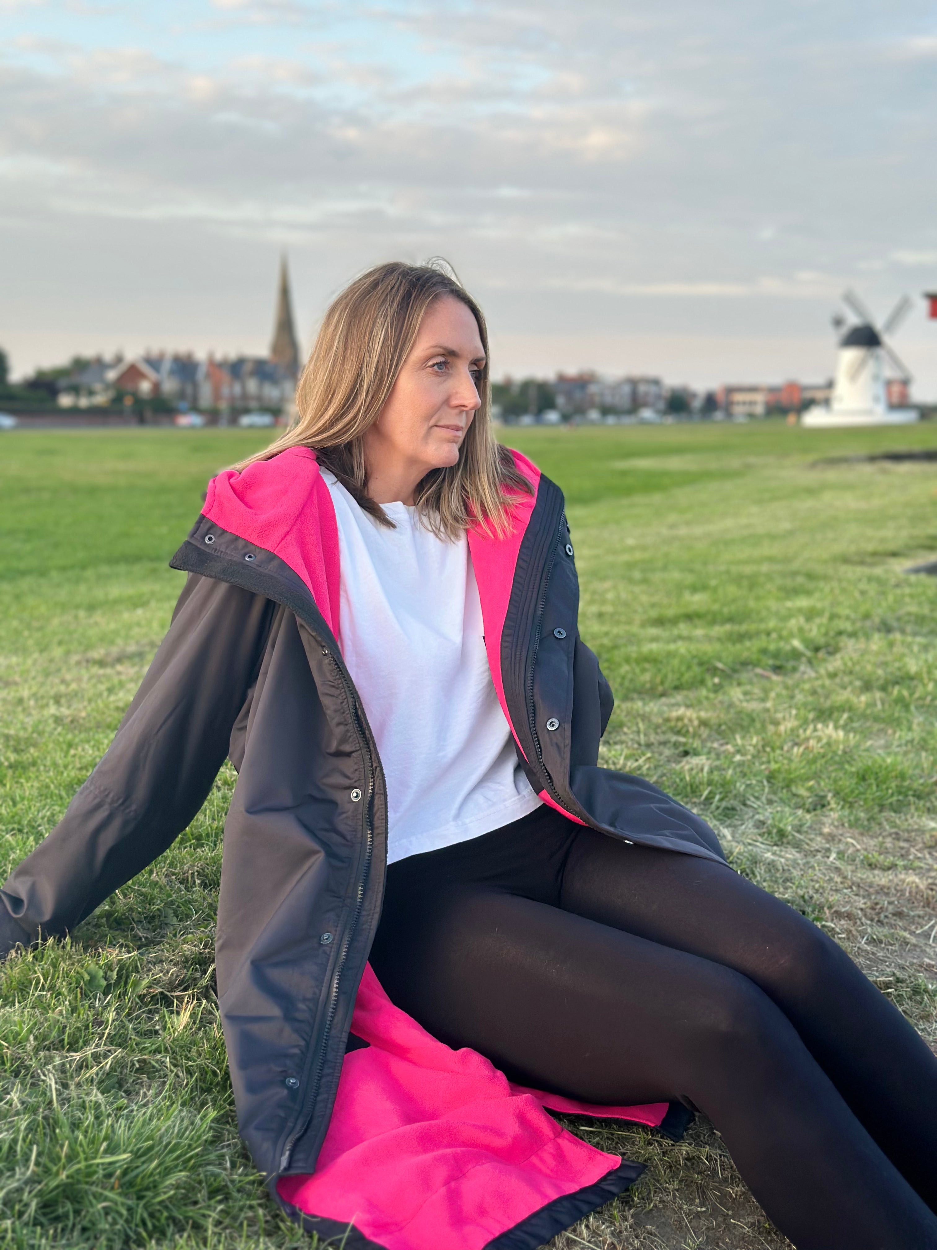 Women's Waterproof Changing Robe - Stay Dry CamoLite - Black/Pink StayDry Coats