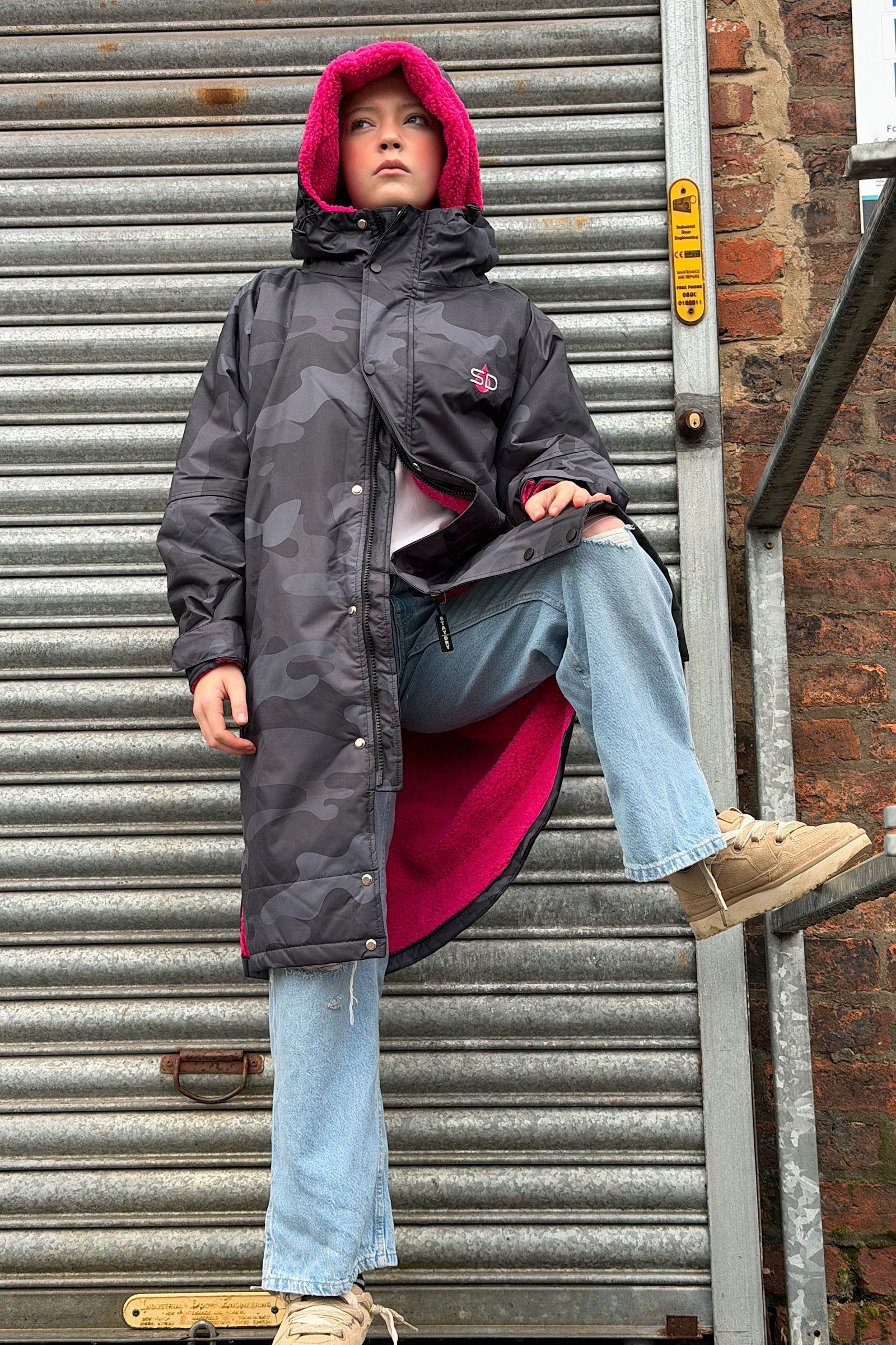 Streetwear Stay Dry Robe Coat – Stylish, Waterproof & Ready Stay Dry Coats
